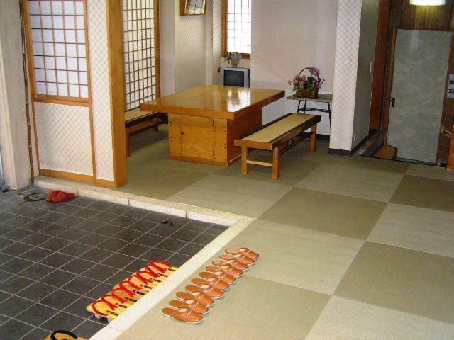 Kadoya Hotel Yamanouchi  Exterior photo