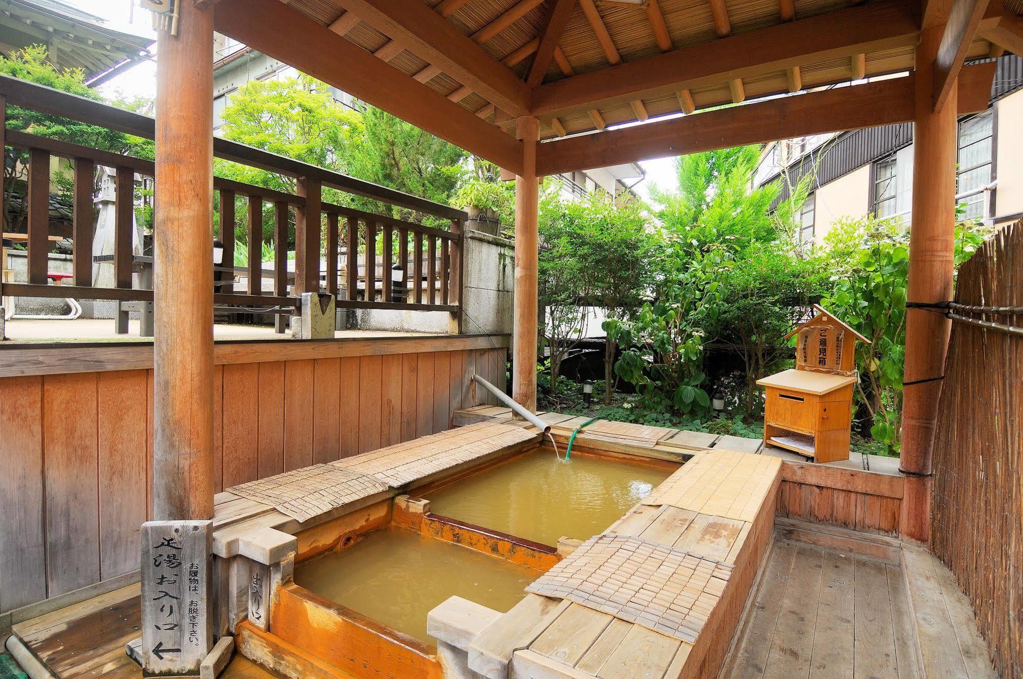 Kadoya Hotel Yamanouchi  Exterior photo
